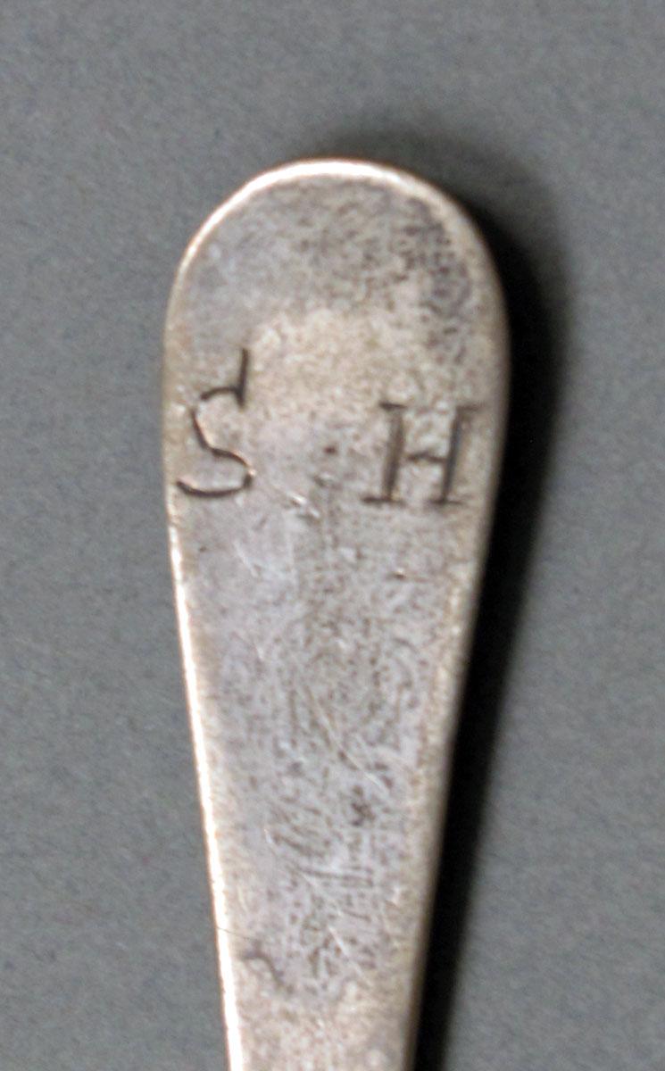 1962.0240.386 Silver spoon engraving