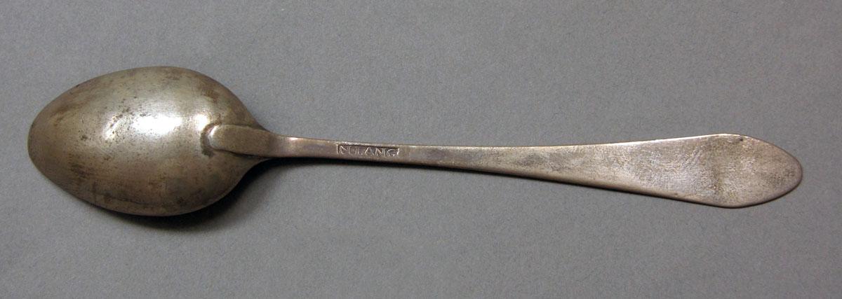 1962.0240.391 Silver spoon underside