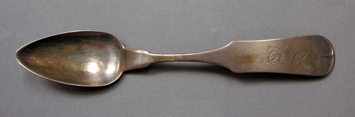 1962.0240.393 Silver spoon upper surface