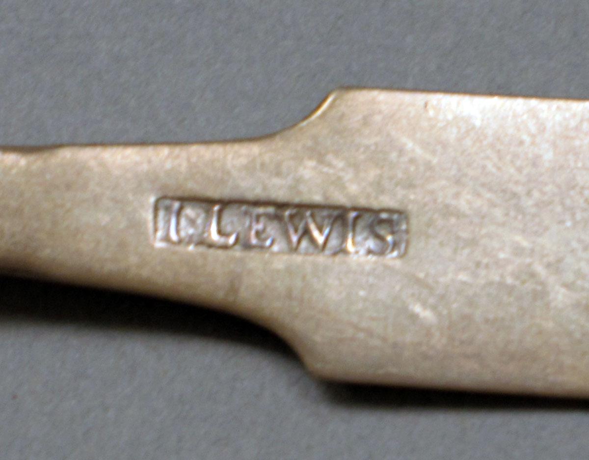 1962.0240.394 Silver spoon mark