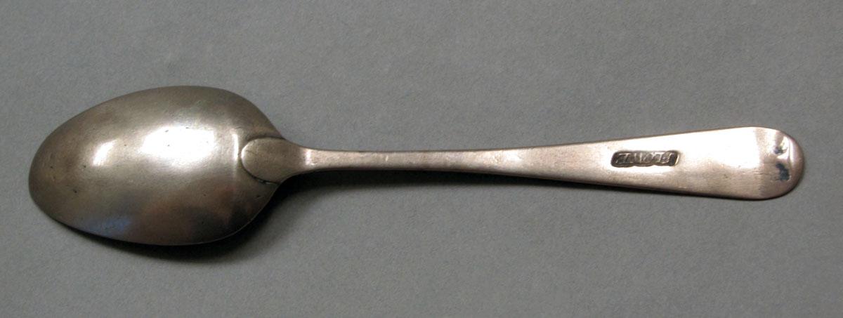 1962.0240.398 Silver spoon underside