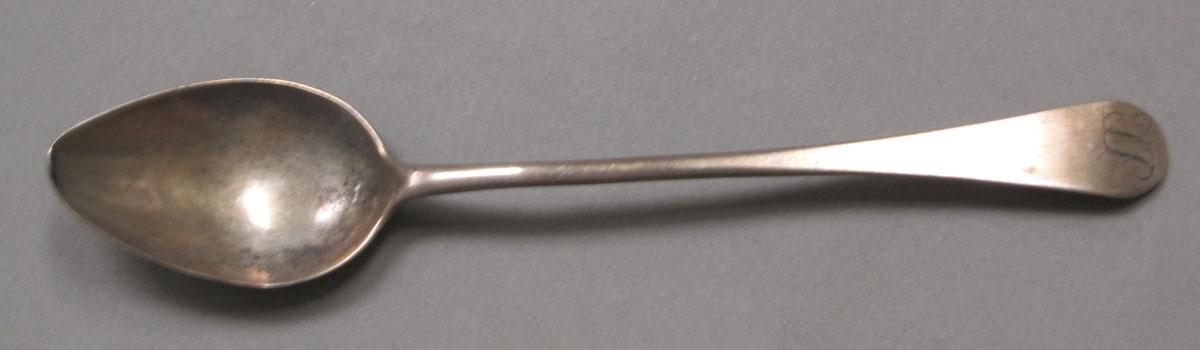 1962.0240.401 Silver spoon upper surface