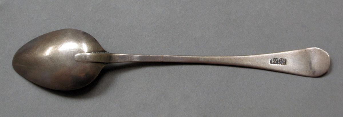1962.0240.401 Silver spoon underside
