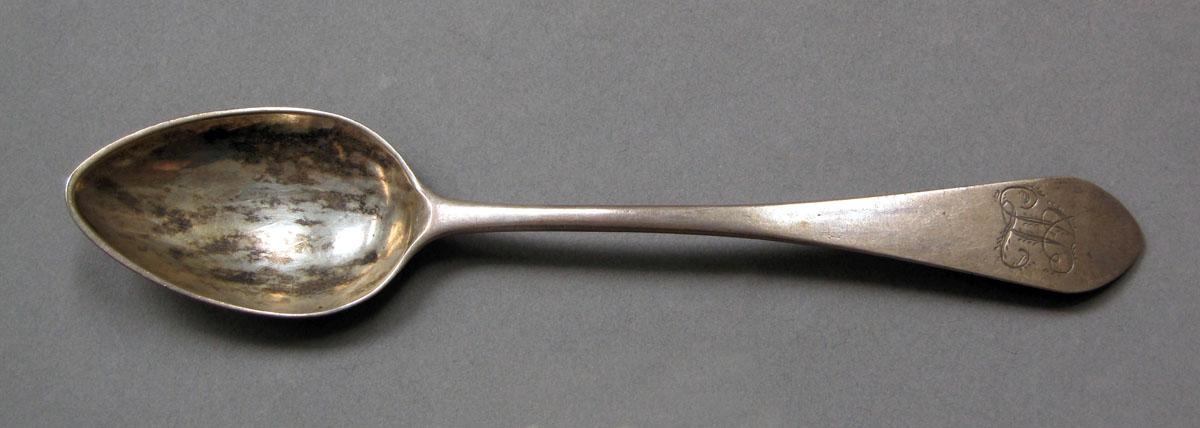 1962.0240.403 Silver spoon upper surface