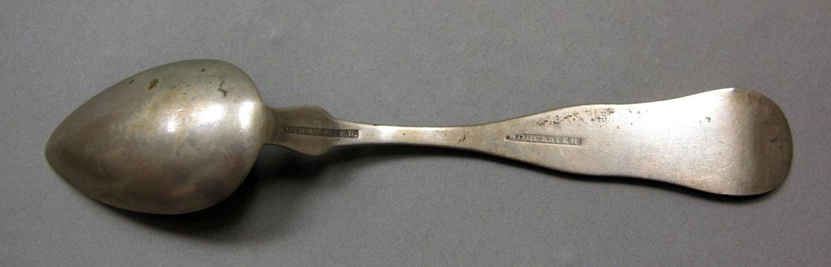 1962.0240.415 Silver spoon underside