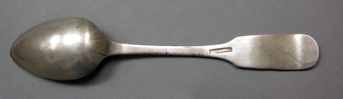 1962.0240.419 Silver spoon underside