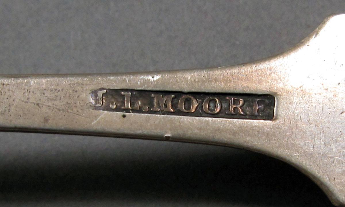 1962.0240.420 Silver spoon mark