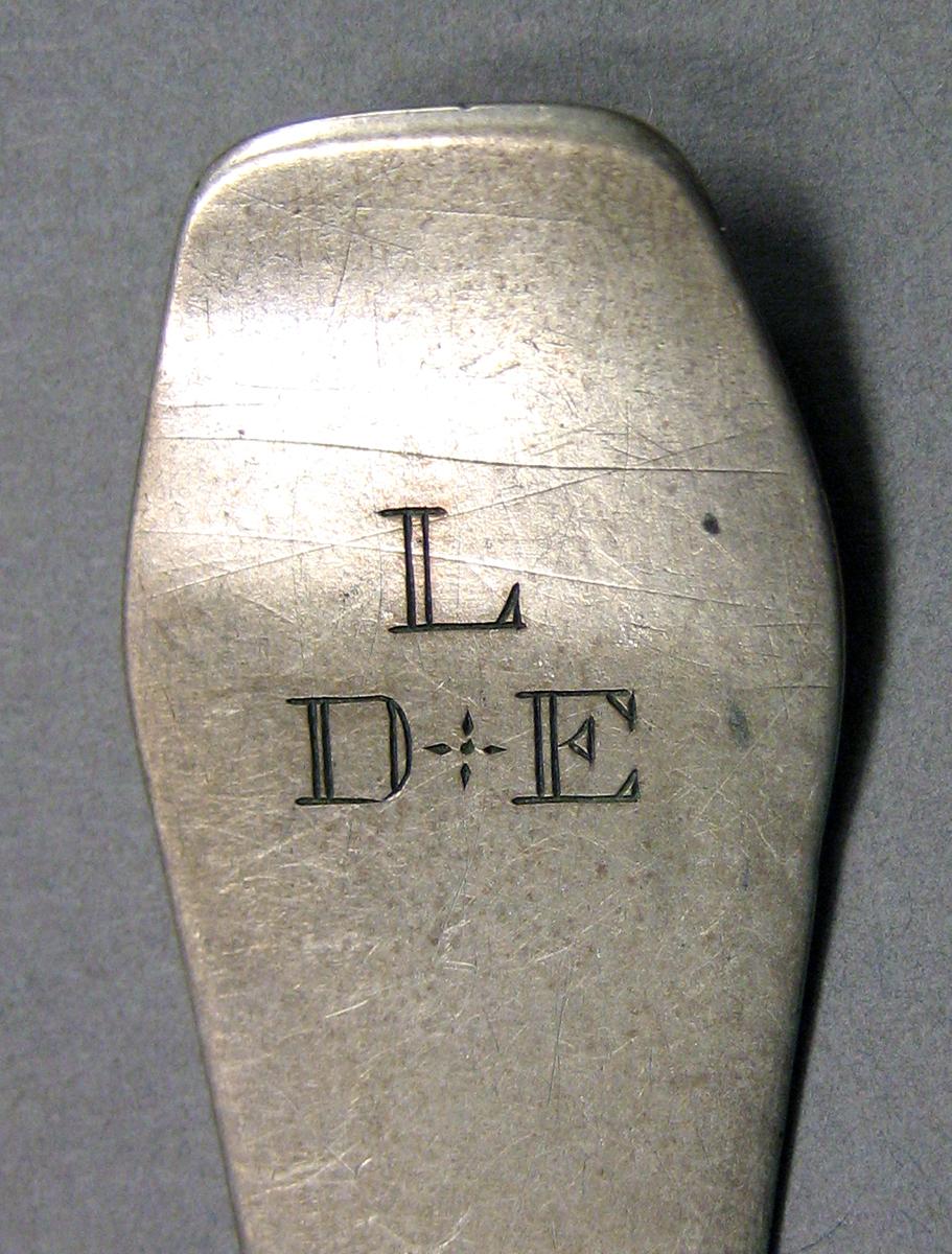 1962.0240.424 Silver Spoon engraving underside