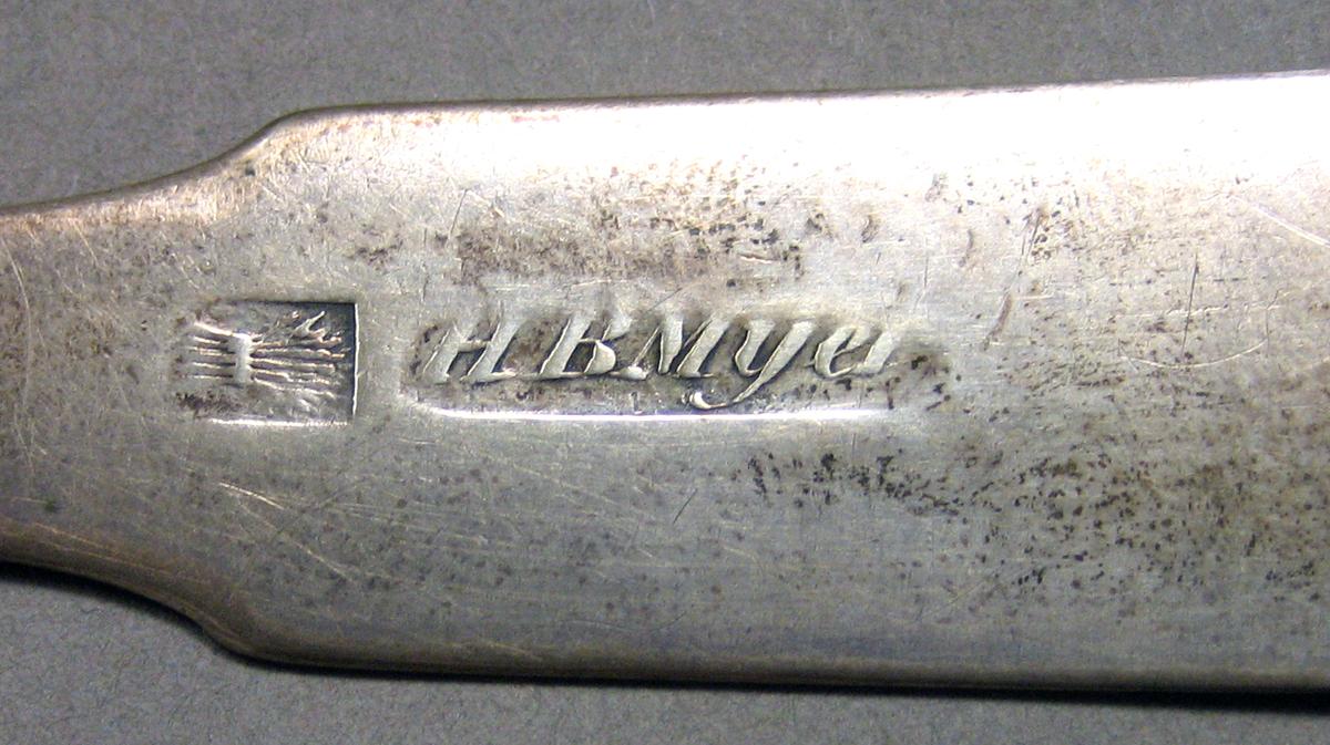 1962.0240.438 Silver Spoon mark