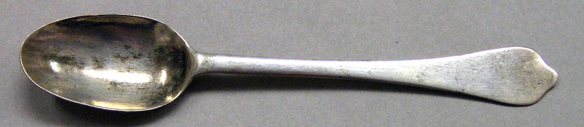 1962.0240.446 Silver Spoon upper surface