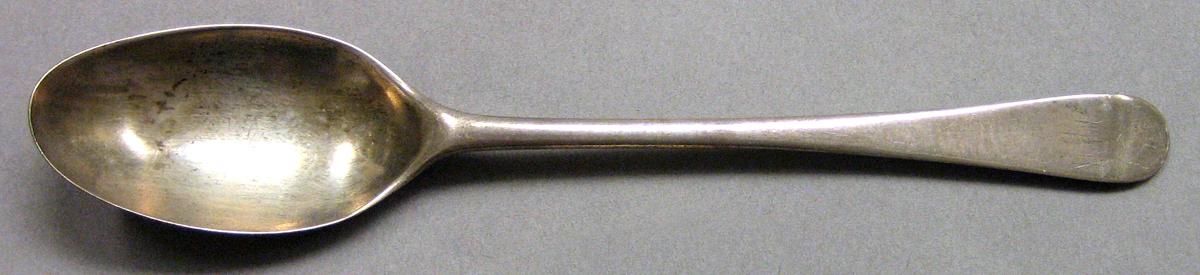 1962.0240.464 Silver Spoon upper surface
