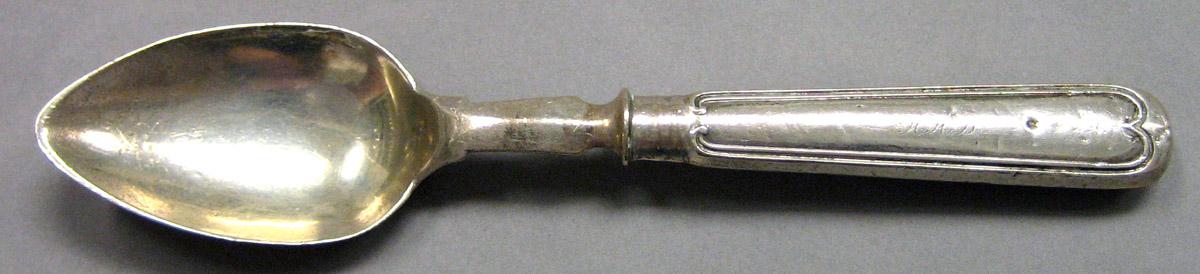 1962.0240.480.002 Silver Spoon upper surface