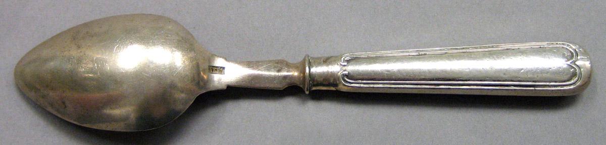 1962.0240.480.002 Silver Spoon underside