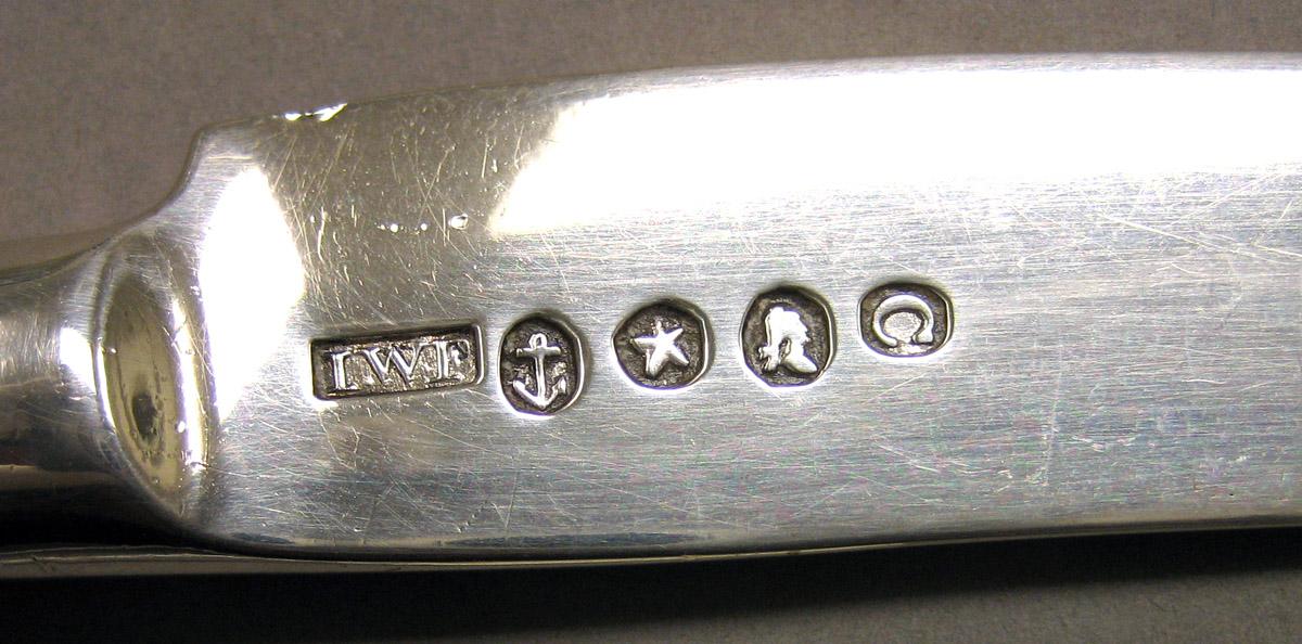 1962.0240.484.002 Silver Knife mark