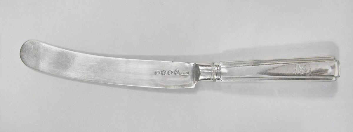 1962.0240.484.004 Knife, upper surface