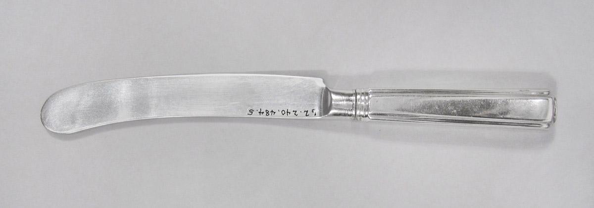1962.0240.484.005 Knife, underside