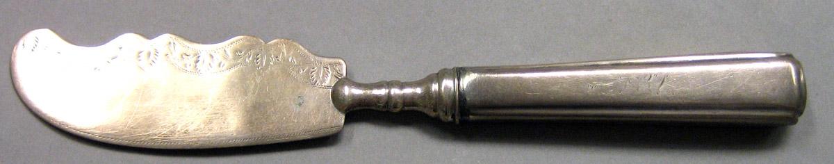 1962.0240.485 Silver Knife upper surface