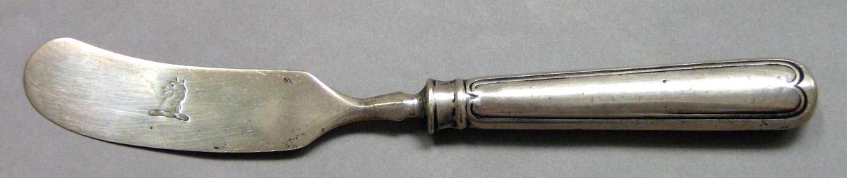 1962.0240.494 Silver Knife upper surface