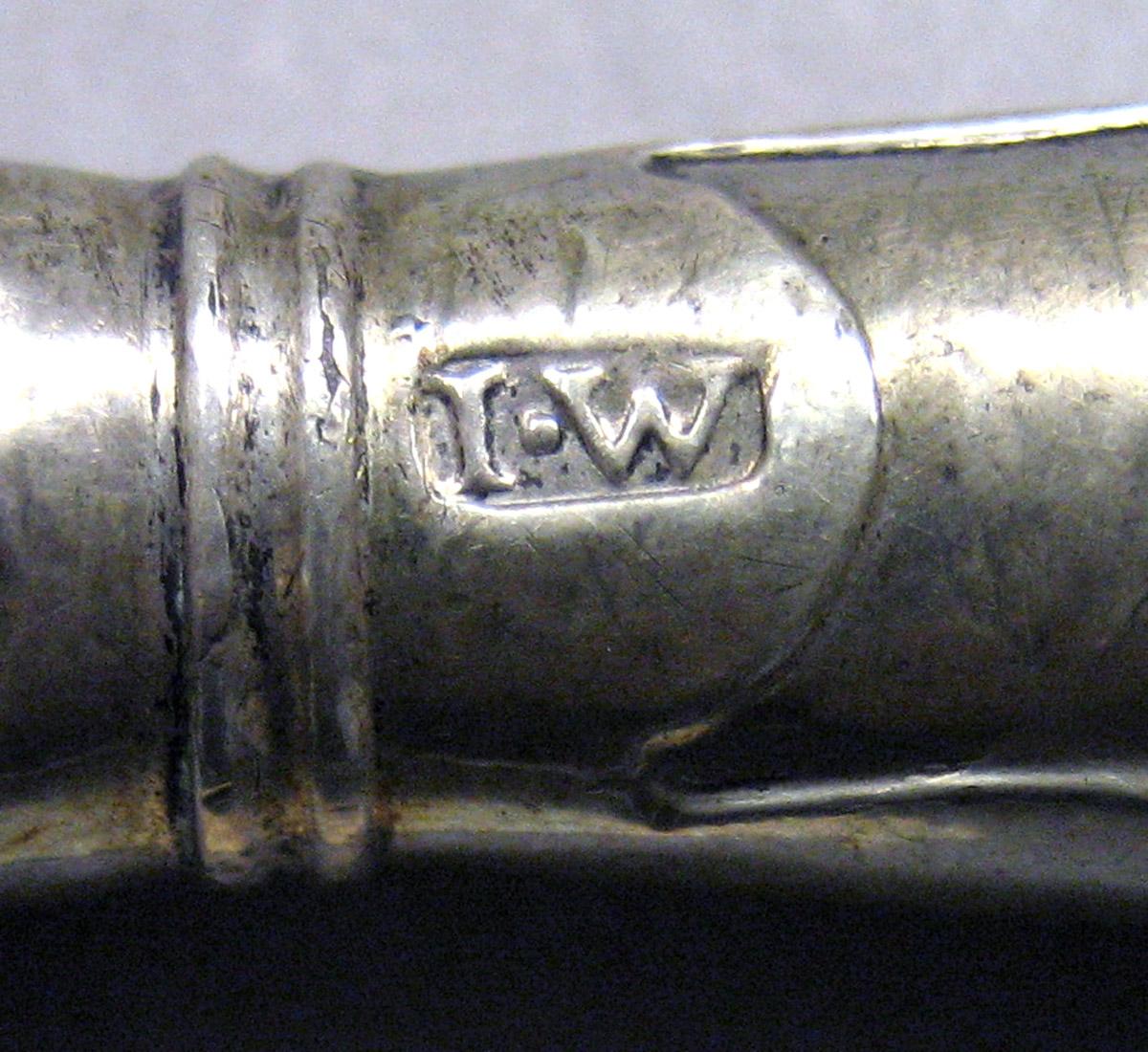 1962.0240.496 Silver Knife mark