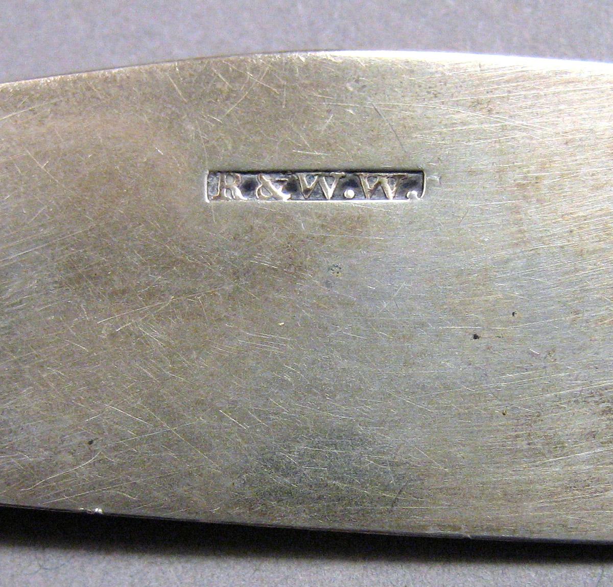 1962.0240.497 Silver Knife mark