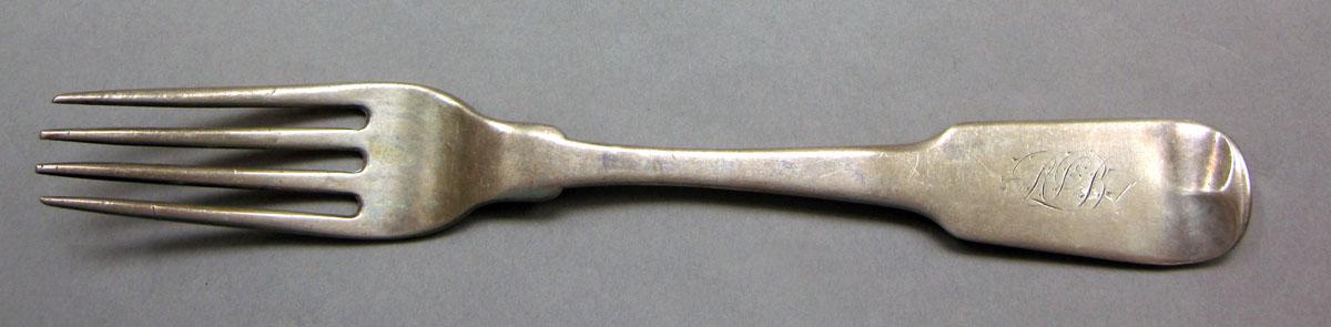 1962.0240.506 Silver fork upper surface