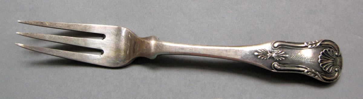 1962.0240.507 Silver fork upper surface