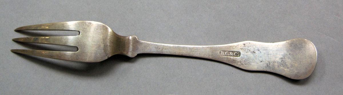 1962.0240.507 Silver fork underside