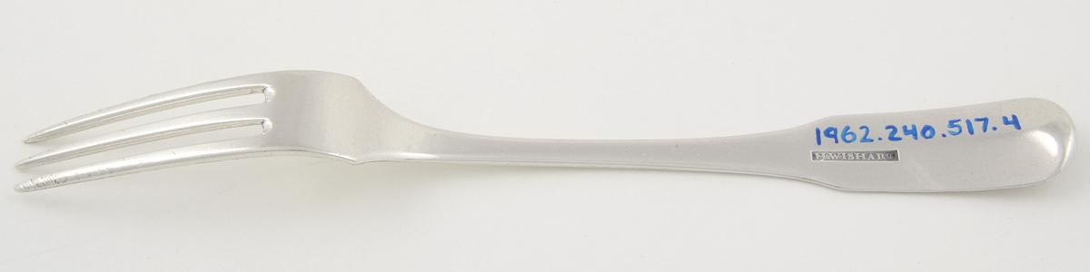 1962.0240.517.004 Fork, underside