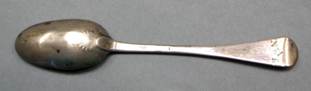 1962.0240.524 Silver spoon underside