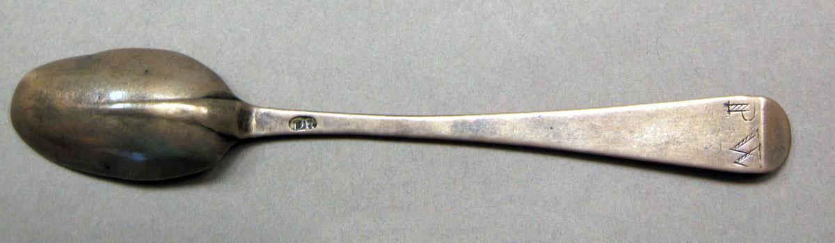 1962.0240.531 Silver spoon underside