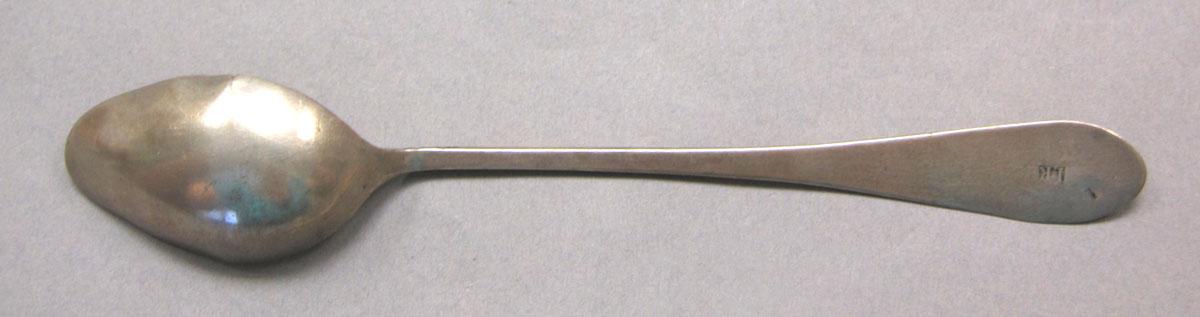 1962.0240.540 Silver spoon underside