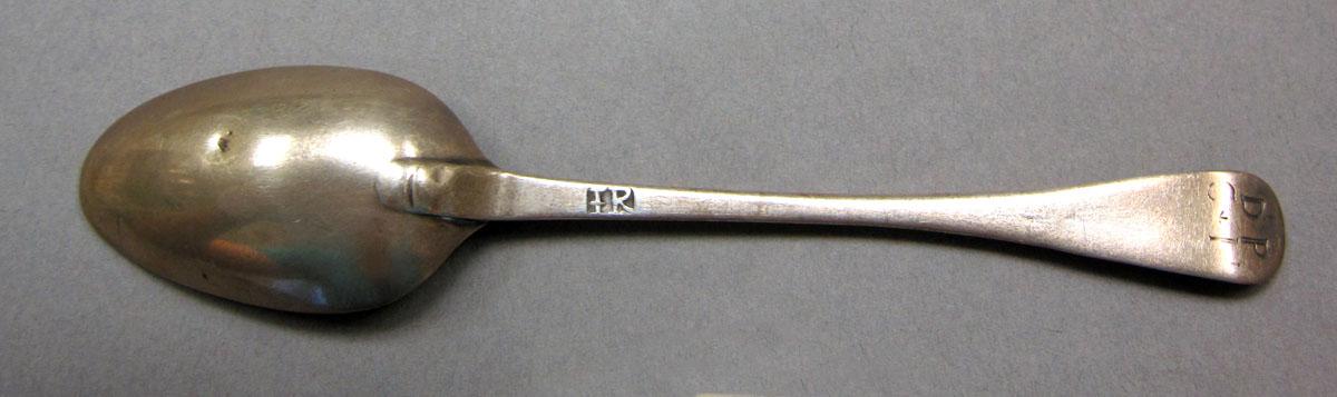 1962.0240.544 Silver spoon underside