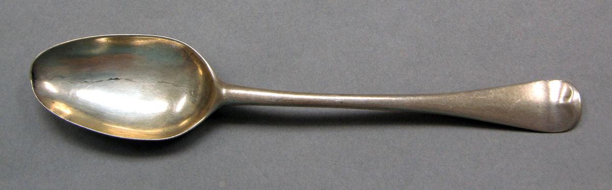 1962.0240.545 Silver spoon upper surface