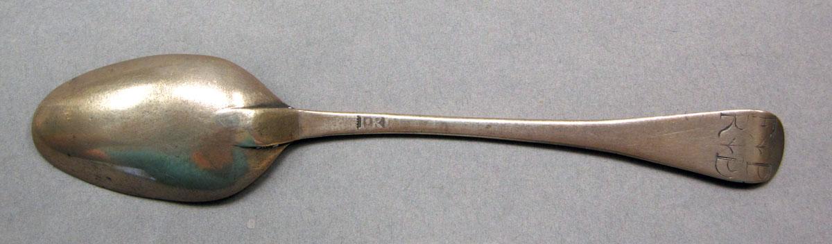 1962.0240.545 Silver spoon underside