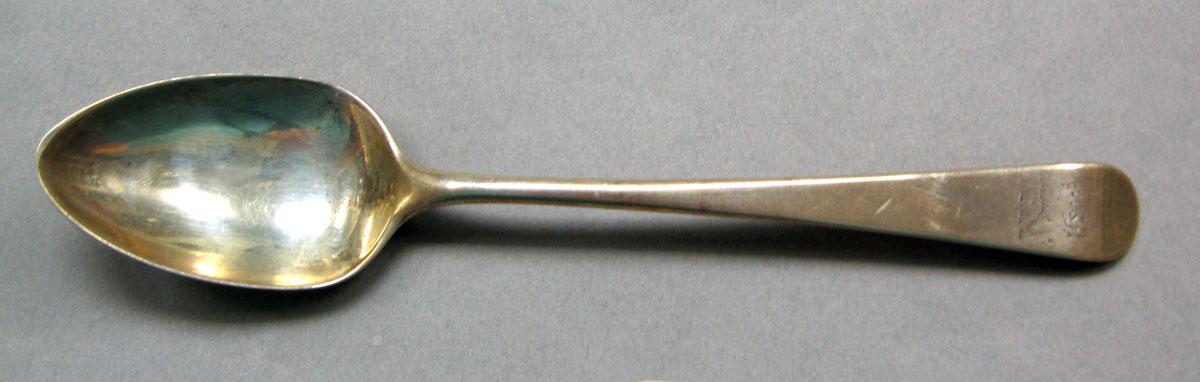 1962.0240.546 Silver spoon upper surface