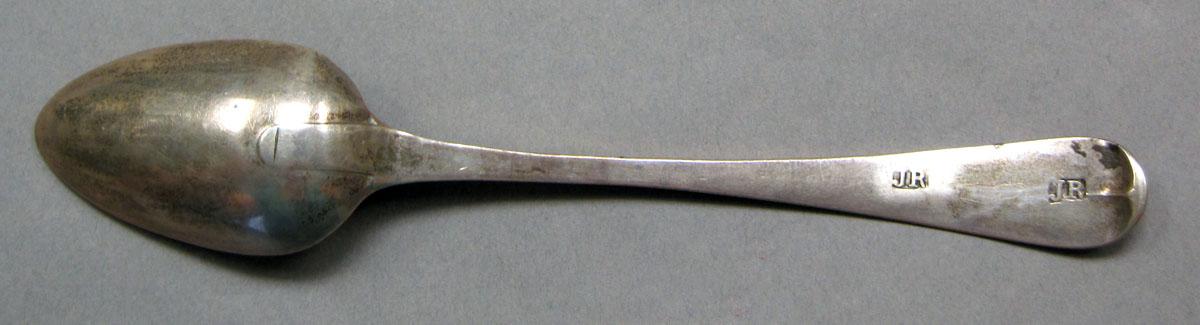 1962.0240.553 Silver spoon underside