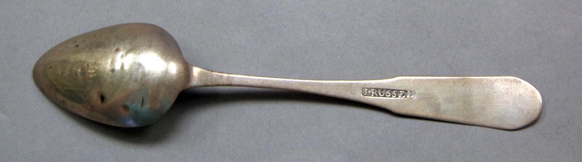 1962.0240.554 Silver spoon underside