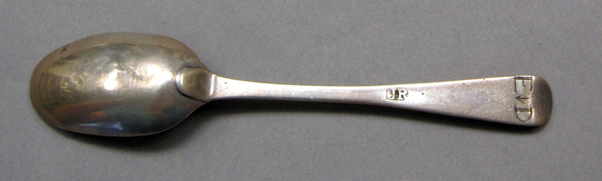 1962.0240.559 Silver spoon underside