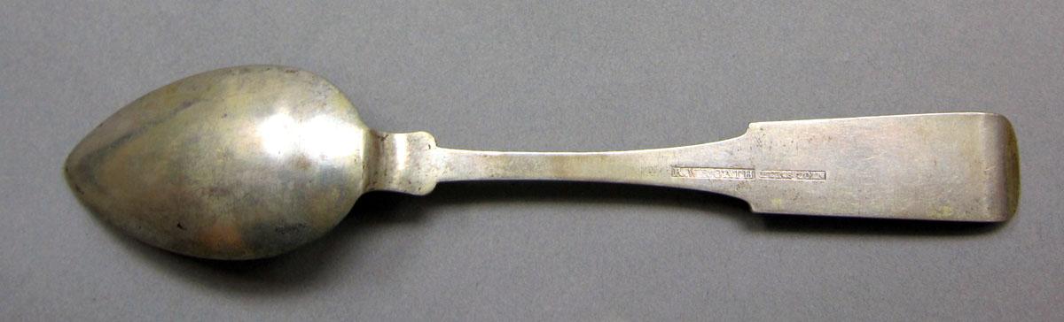 1962.0240.574 Silver spoon underside