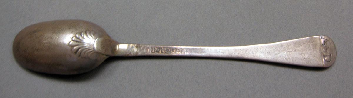 1962.0240.578 Silver spoon underside
