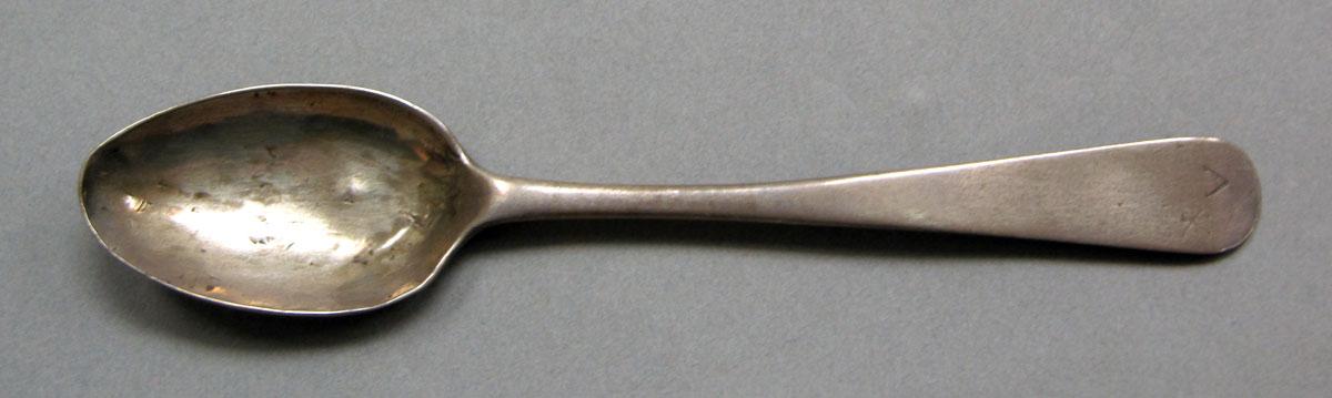 1962.0240.579 Silver spoon upper surface
