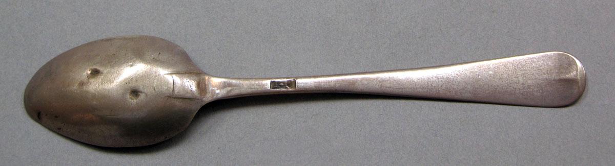 1962.0240.579 Silver spoon underside