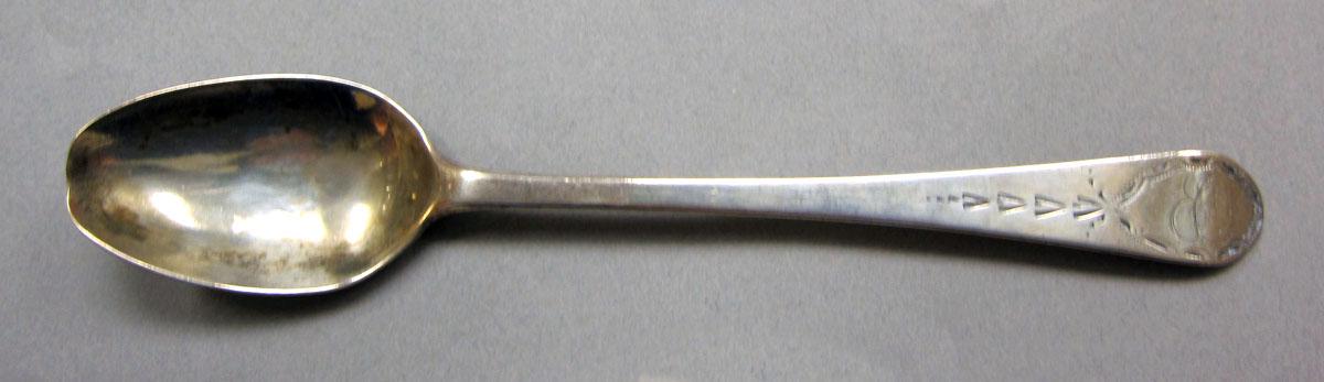 1962.0240.582 Silver spoon upper surface