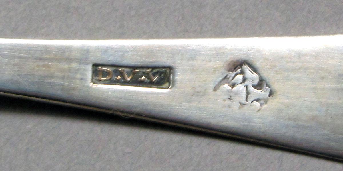 1962.0240.582 Silver spoon mark