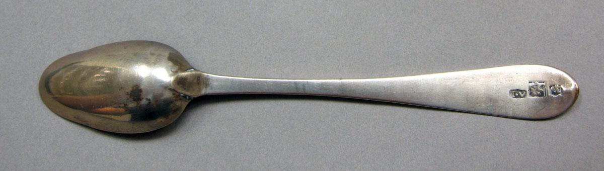 1962.0240.584 Silver spoon underside