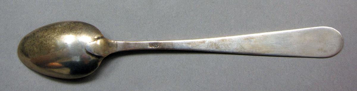 1962.0240.588 Silver spoon underside