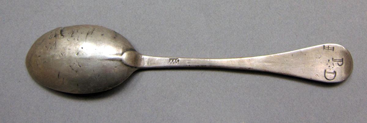1962.0240.591 Silver spoon underside