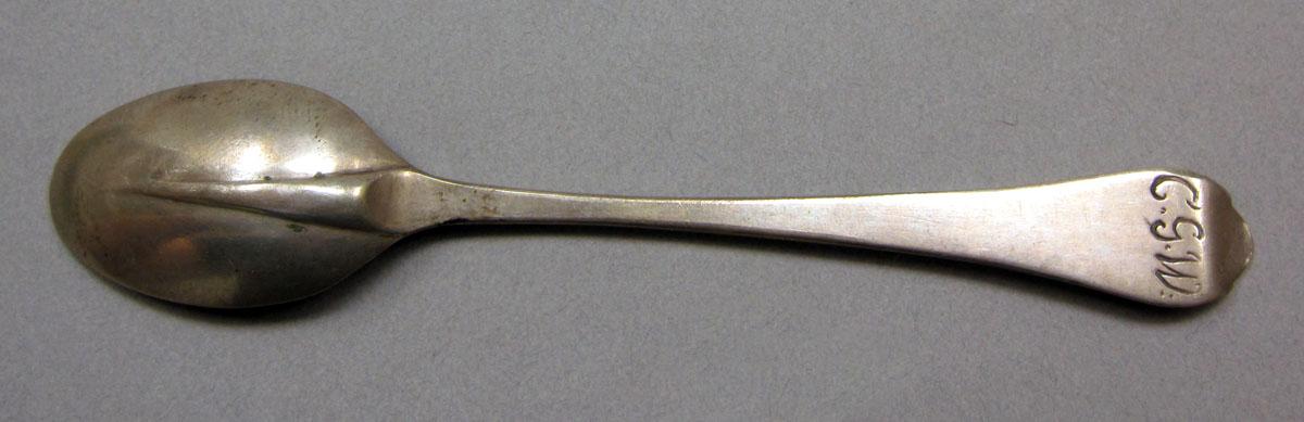 1962.0240.594 Silver spoon underside