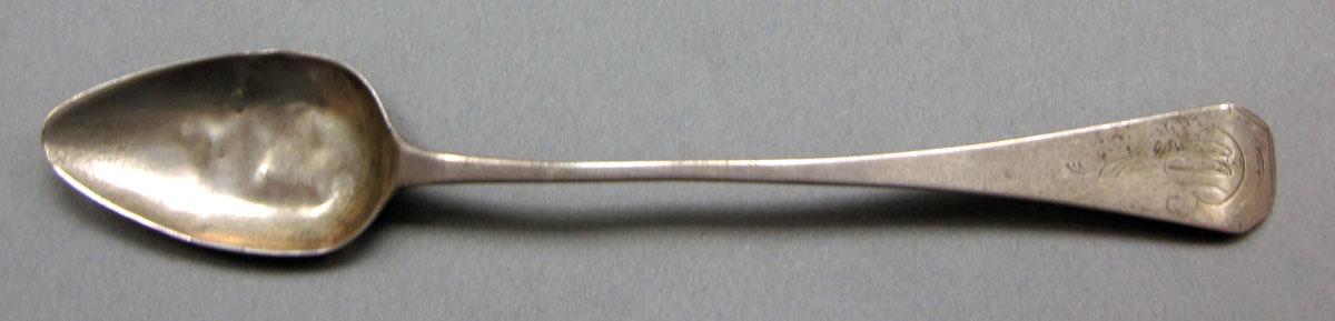 1962.0240.596 Silver spoon upper surface