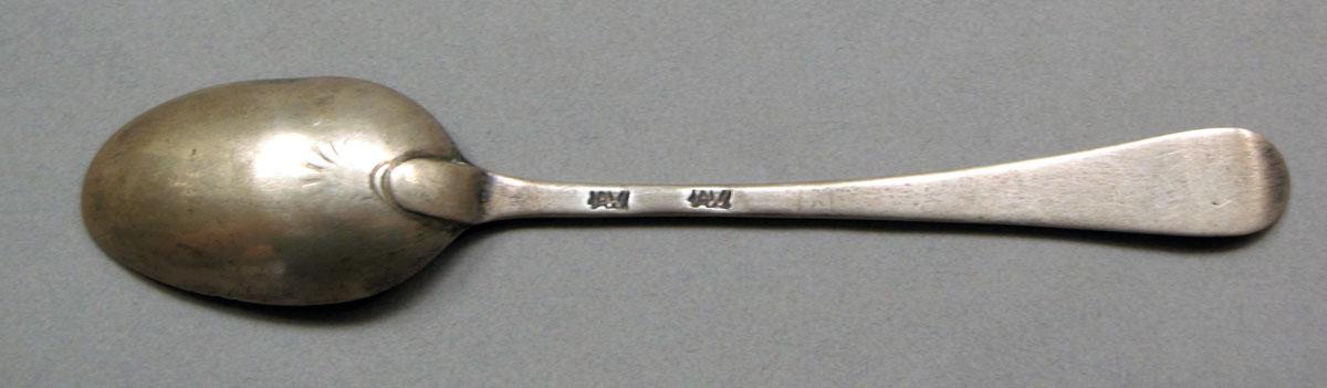 1962.0240.598 Silver spoon underside